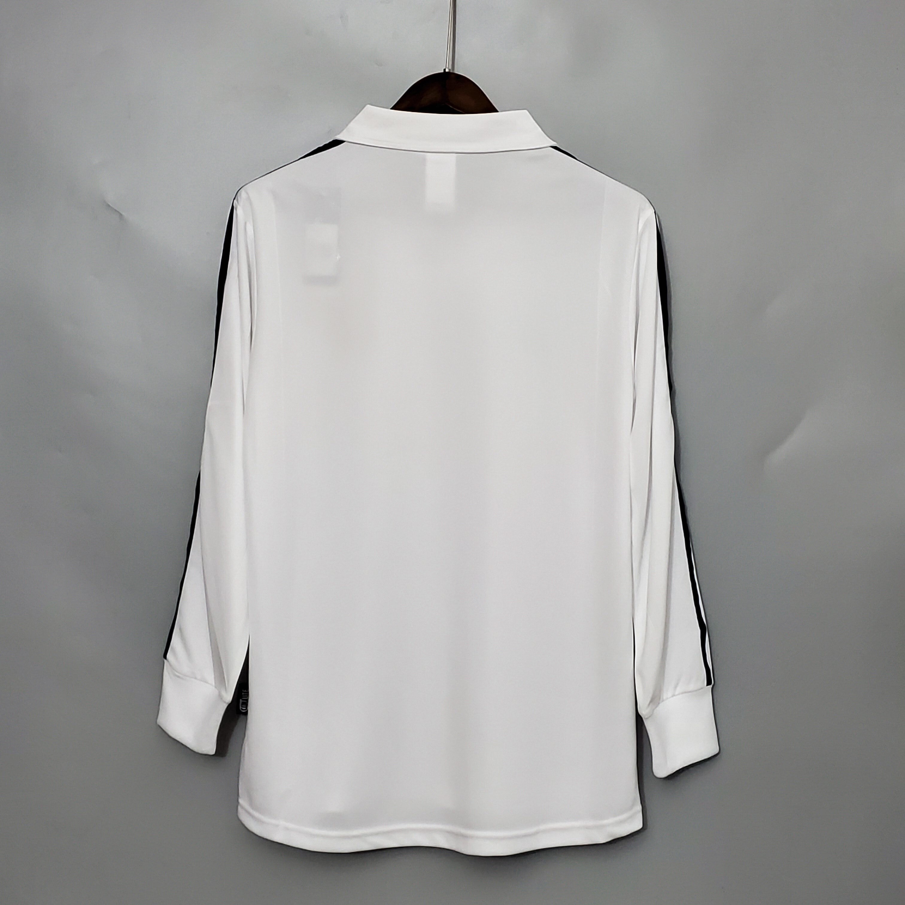 Retro long-sleeved 2002 Real Madrid home